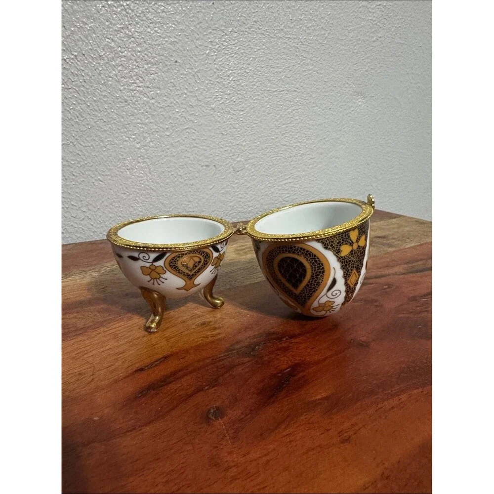 Vintage Limoges Style Footed Porcelain Egg Trinket Box Gold Gilt Hinged Jewelry